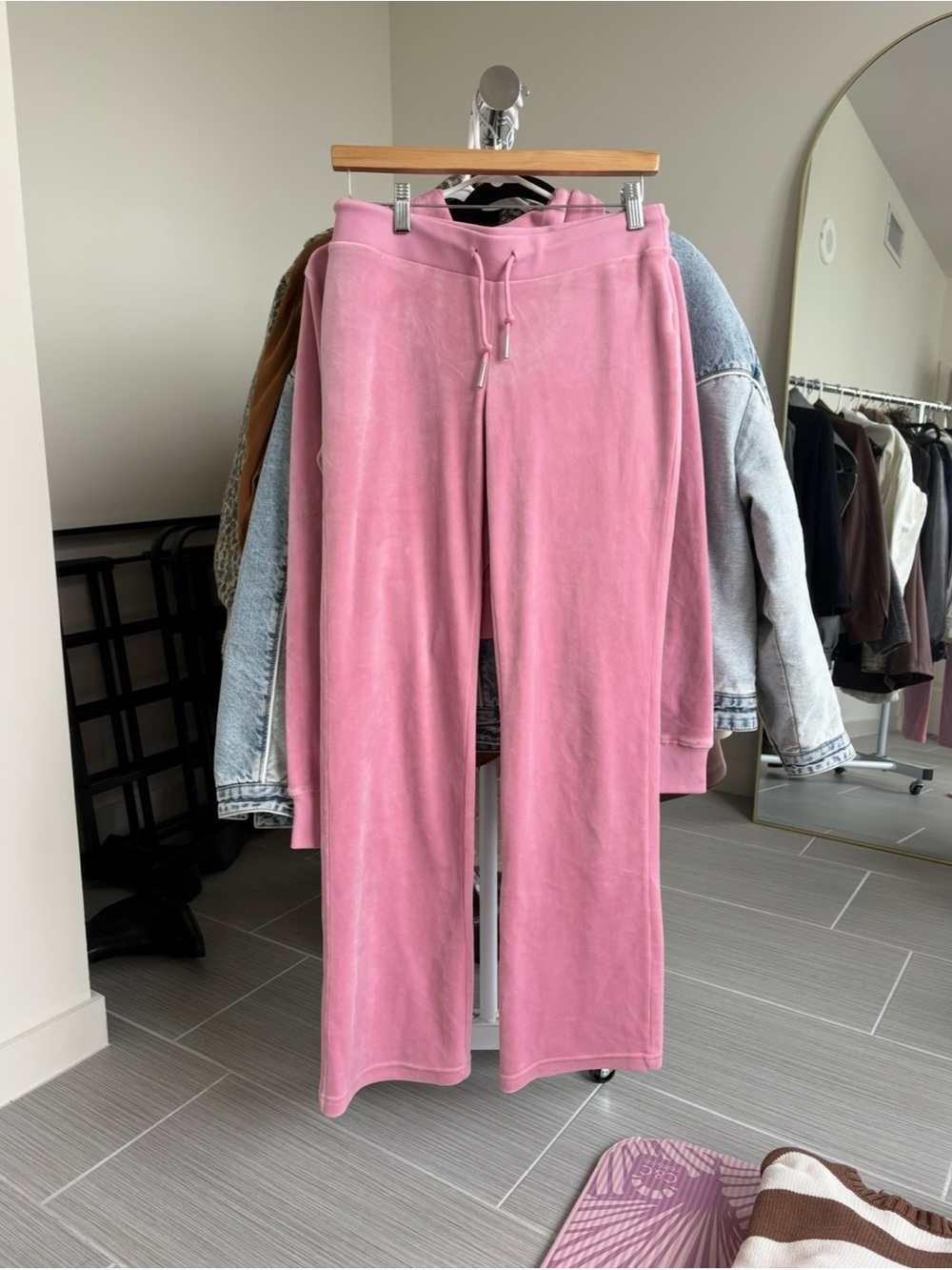 Iconic pink juicy couture velour - Picture 5 of 5